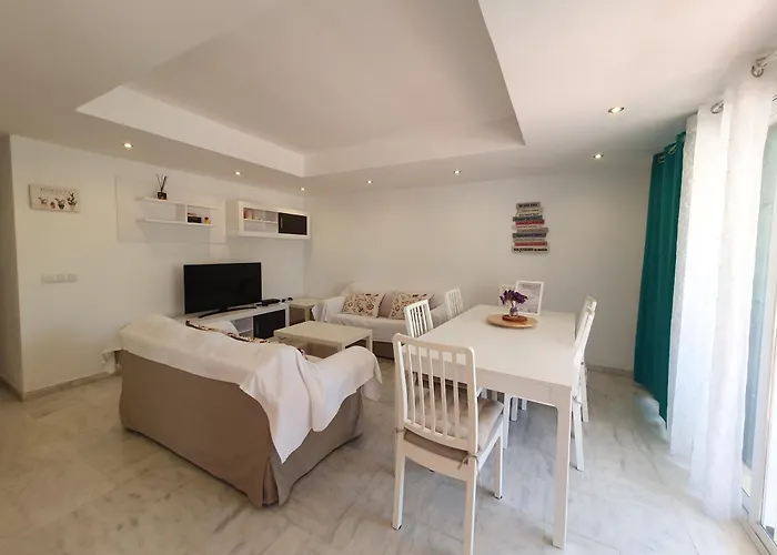 Quiet En Montemar Apartment *