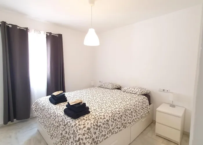 Апартаменты Quiet En Montemar *